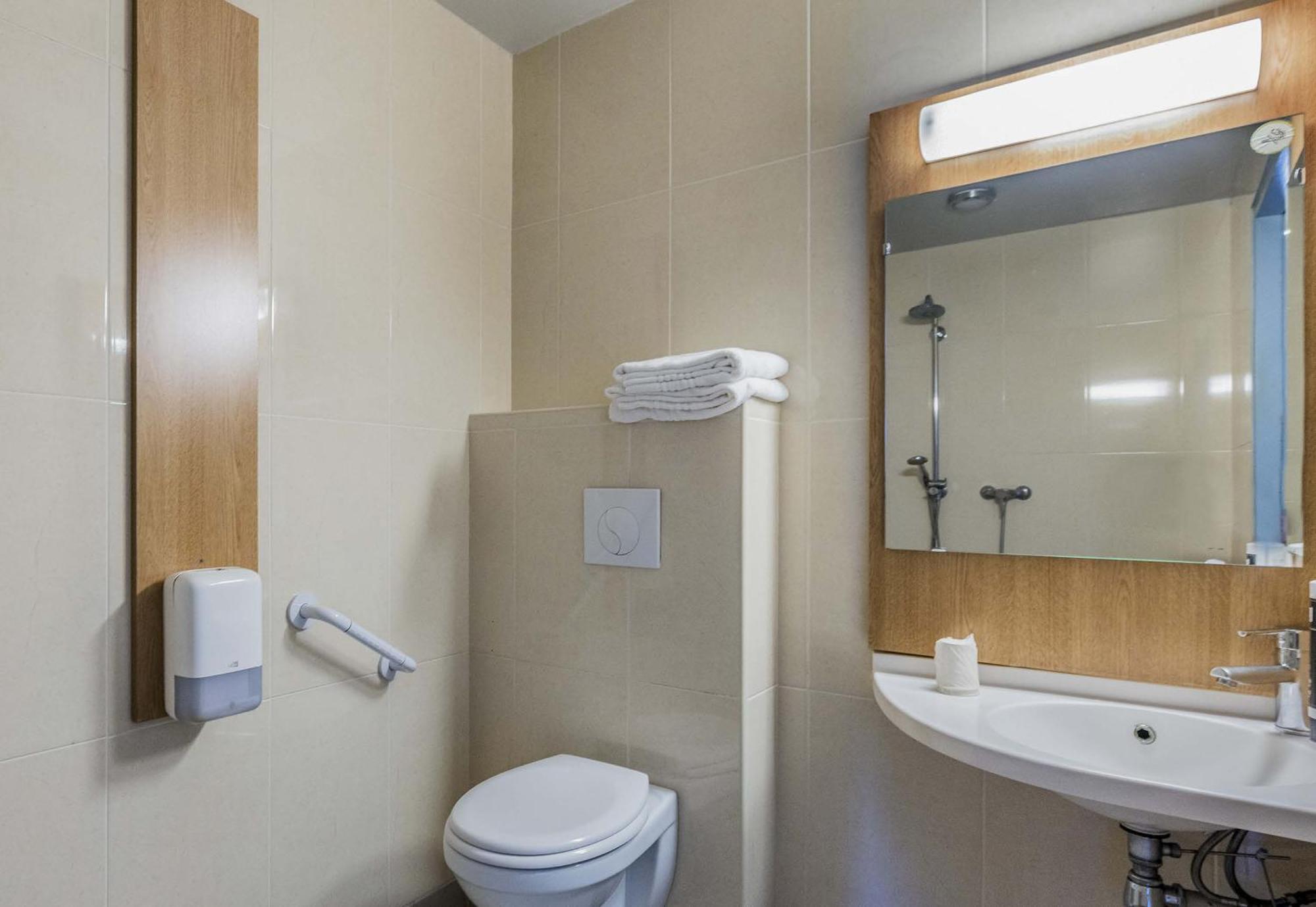B&B Hotel Perpignan Nord Aeroport エクステリア 写真
